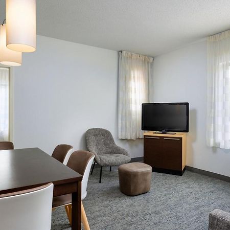 Towneplace Suites By Marriott יורק מראה חיצוני תמונה