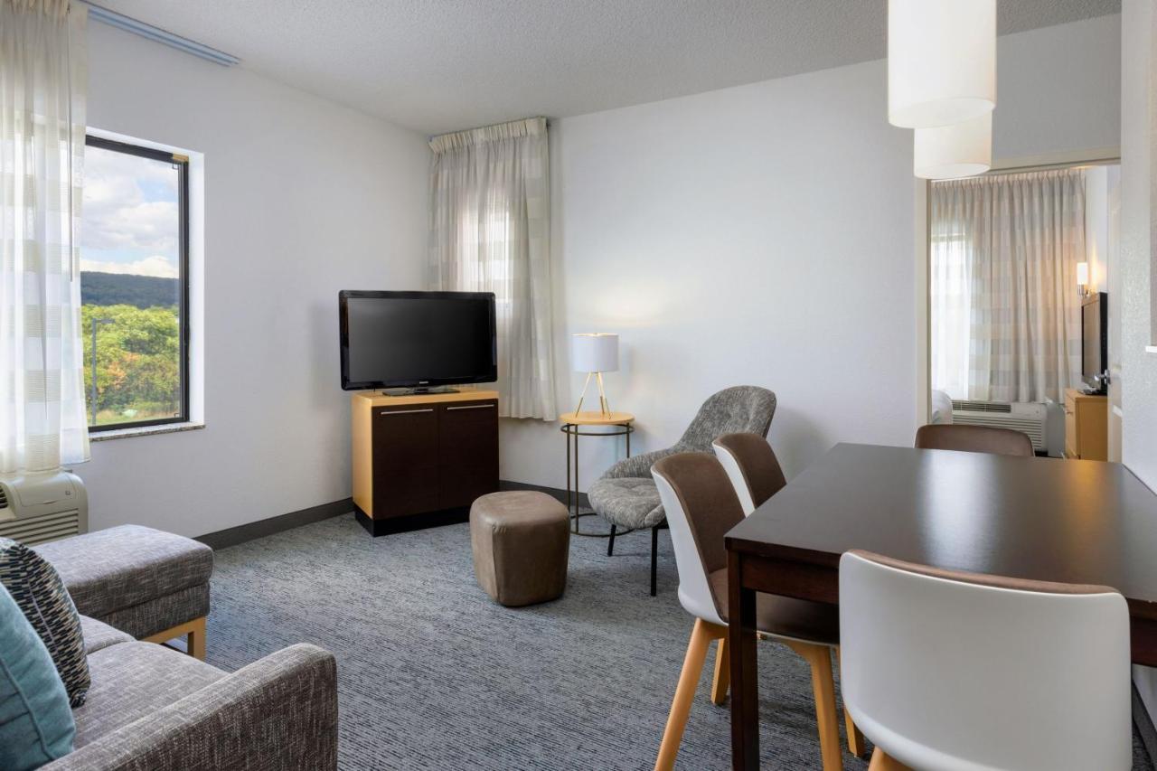 Towneplace Suites By Marriott יורק מראה חיצוני תמונה
