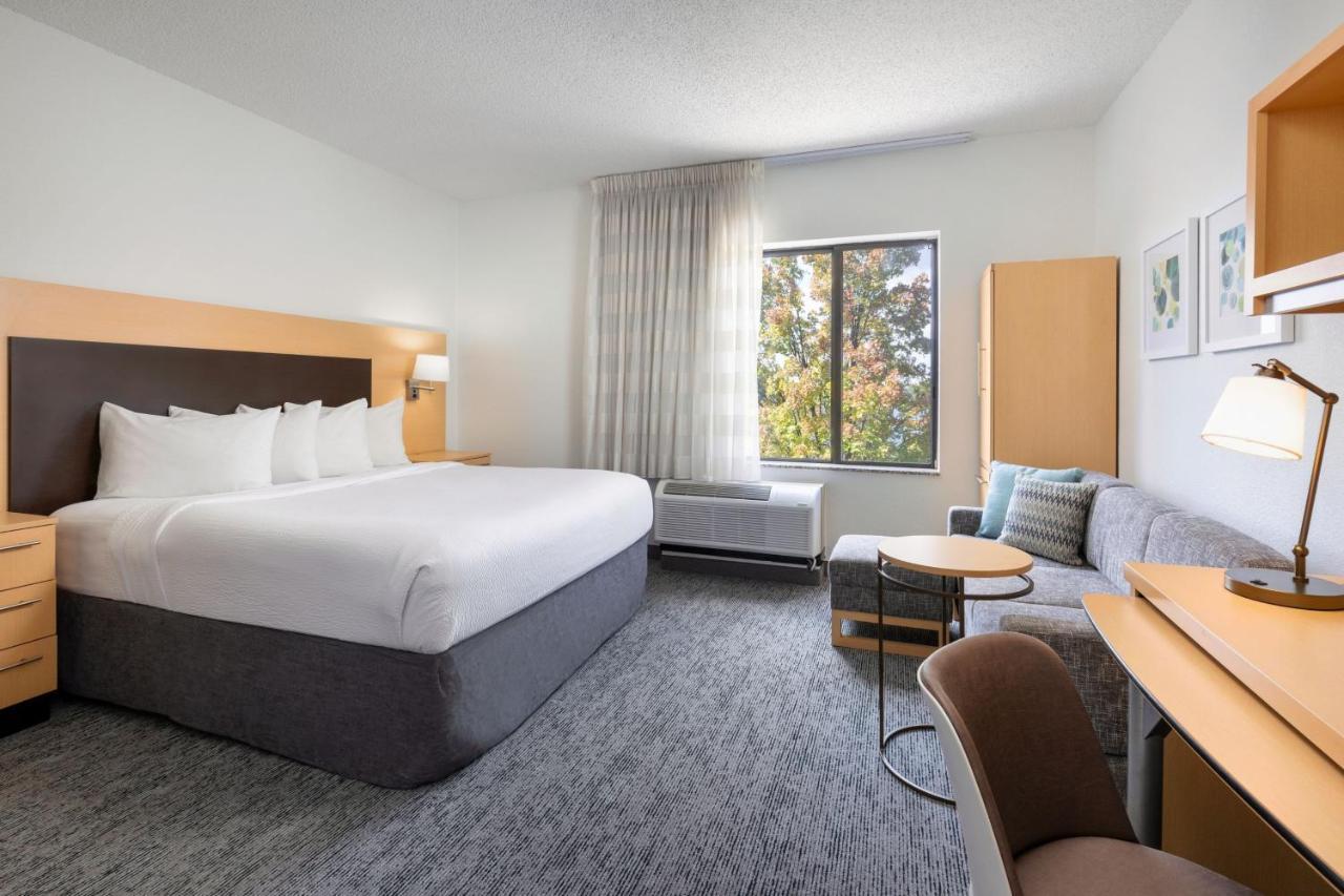 Towneplace Suites By Marriott יורק מראה חיצוני תמונה