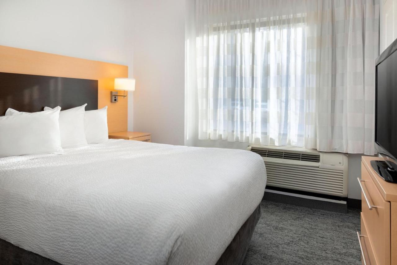 Towneplace Suites By Marriott יורק מראה חיצוני תמונה