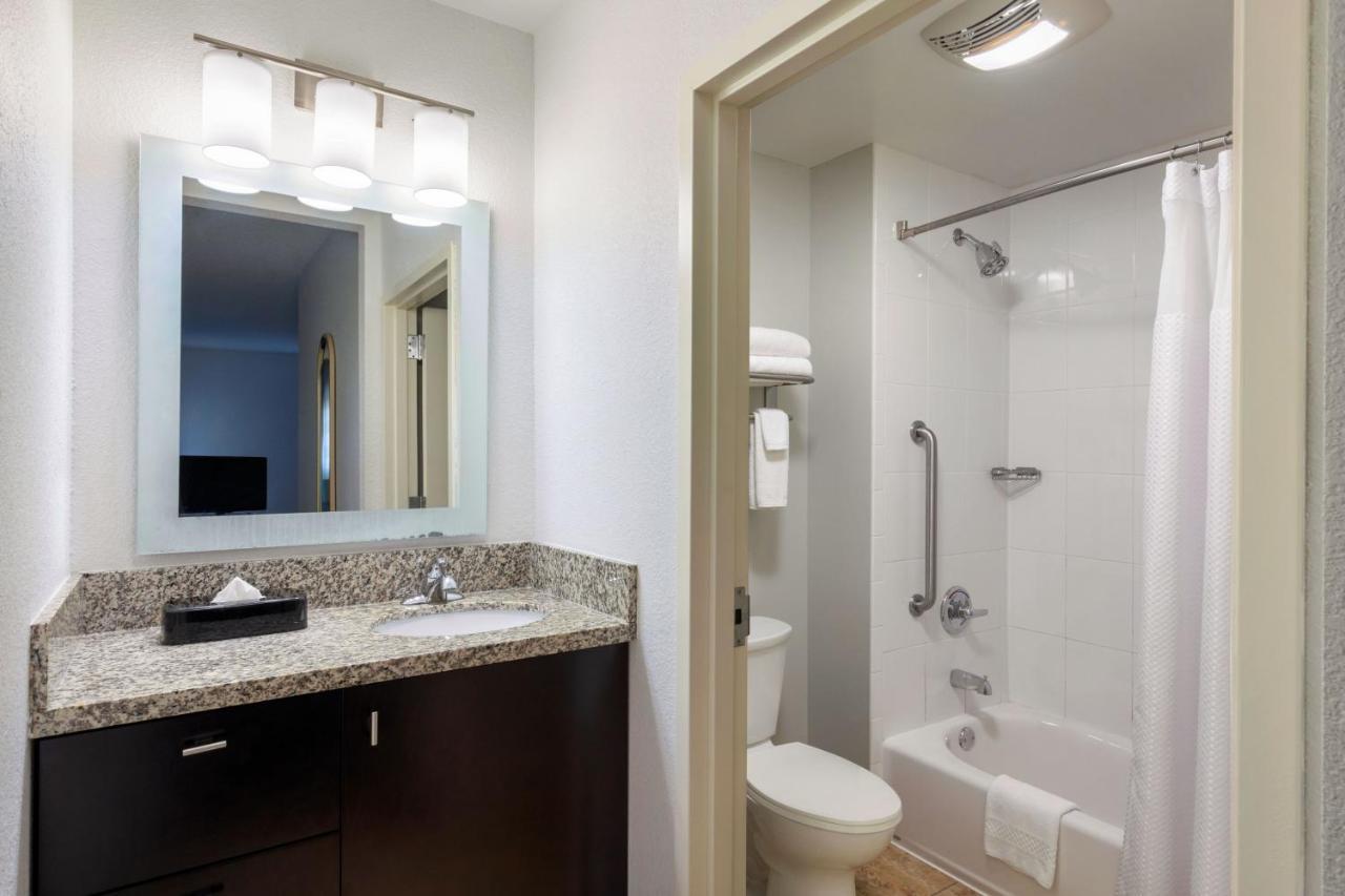 Towneplace Suites By Marriott יורק מראה חיצוני תמונה