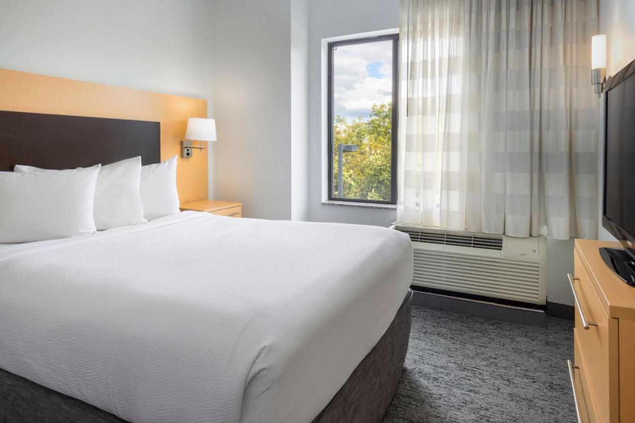 Towneplace Suites By Marriott יורק מראה חיצוני תמונה
