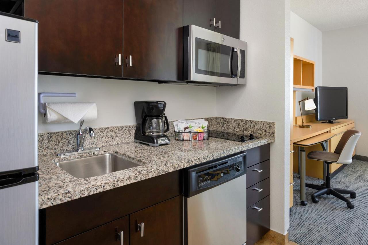 Towneplace Suites By Marriott יורק מראה חיצוני תמונה