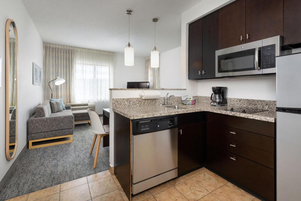 Towneplace Suites By Marriott יורק מראה חיצוני תמונה